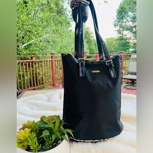 💯Aunthentic BURBERRY BUCKET BAG